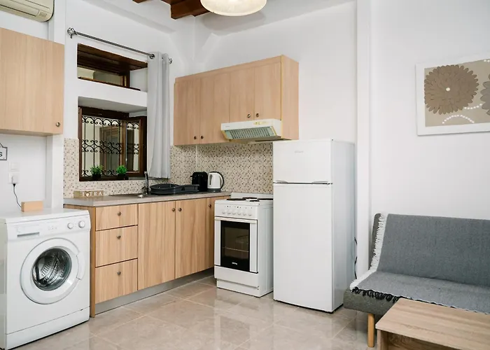 Rhodes Central Apartment By The Sea